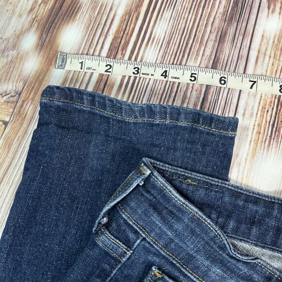 Levi's DEMI CURVE Classic Size 4 Mid Rise Crop Capri Jeans Denim Pants 27x21.5 - Picture 6 of 9